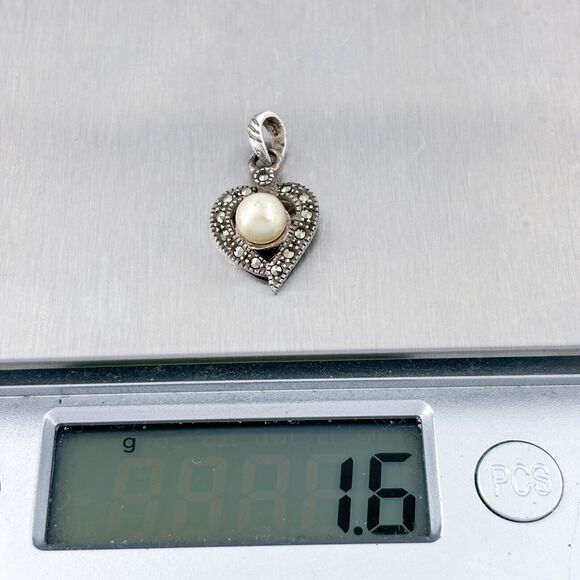 Vintage Sterling Silver 925 Marcasite Artificial Pearl Heart Pendant - Picture 5 of 6